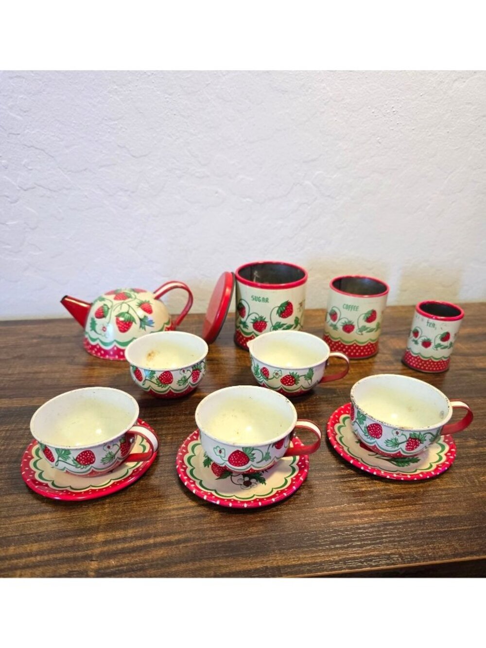 Vintage 1950s Wolverine Strawberry Toy Tea Tin Canister Set 13 pc set READ